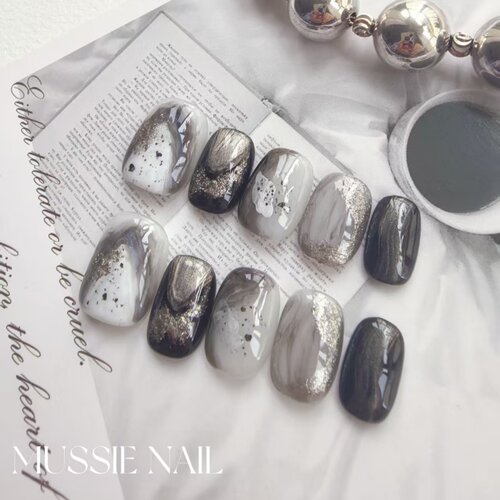 【暮光曲调】MUSSIE NAIL秋冬黑色晕染高级感纯手工短款穿戴甲