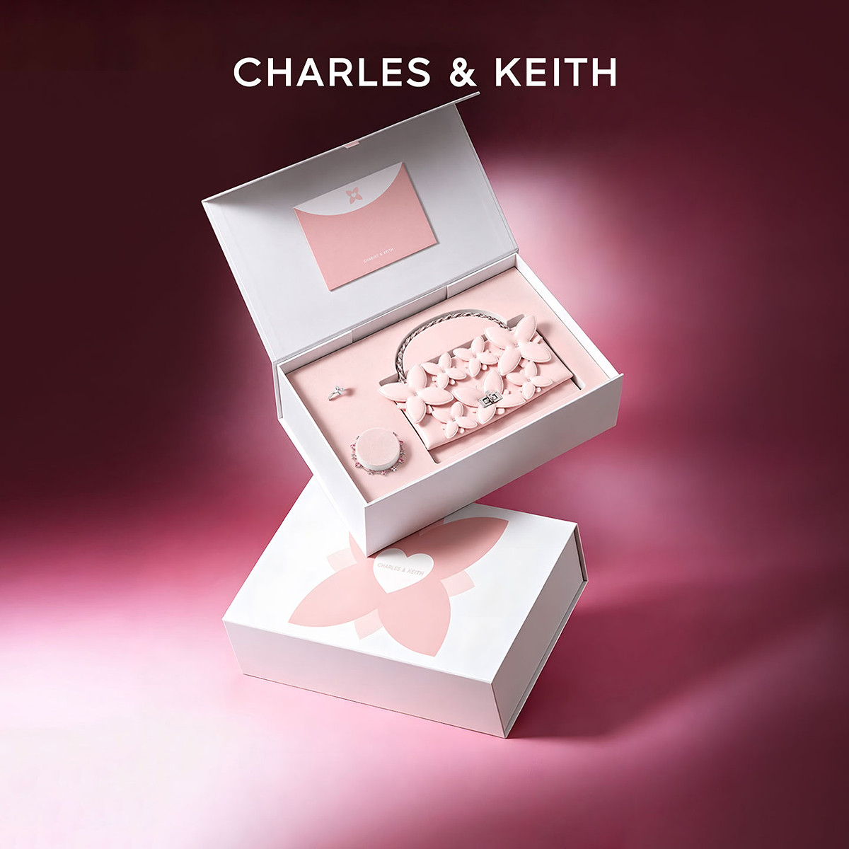 女包手链戒指套组CHARLES＆KEITH图片