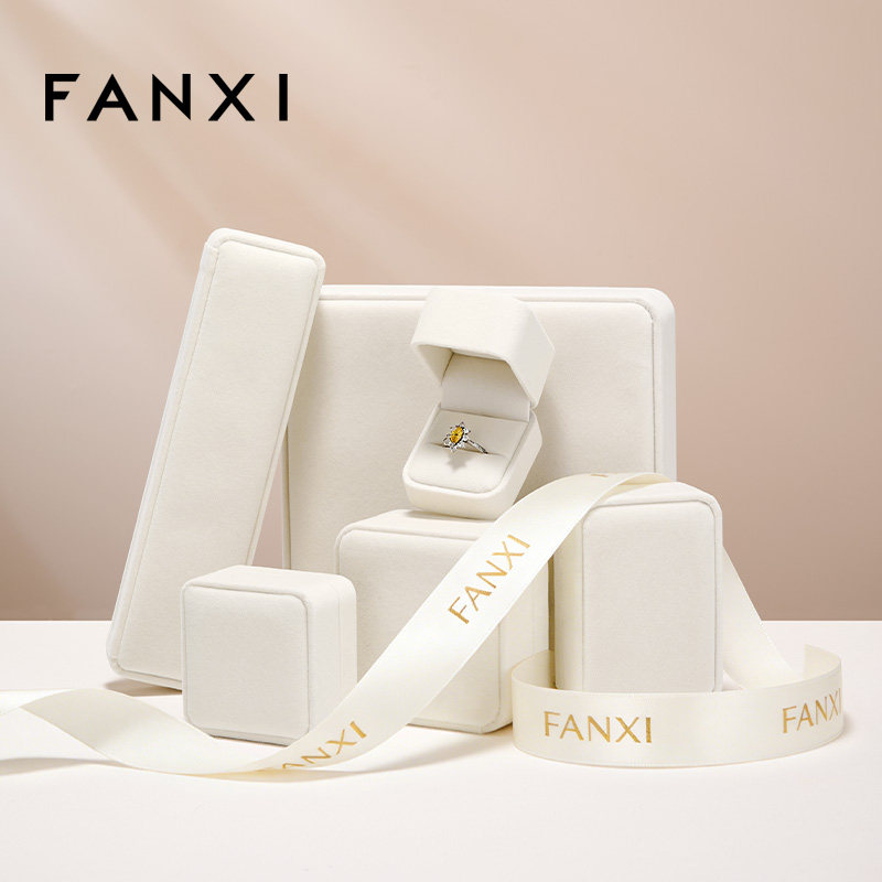 凡西首饰盒fanxi绒布手镯包装图片