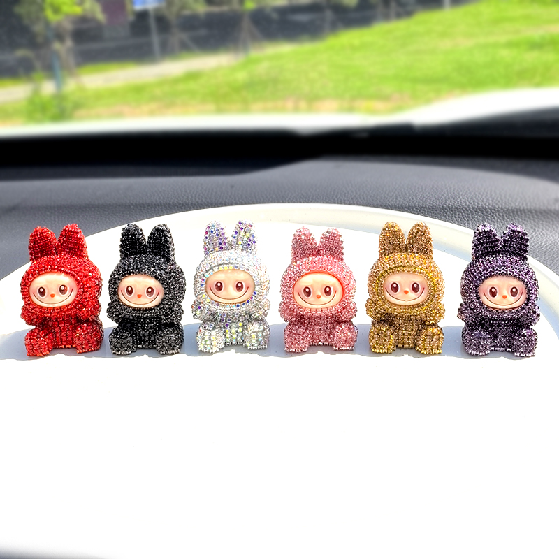 镶钻ins风坐姿labubu拉布汽车中控中控台摆件卡通车载显示屏饰品