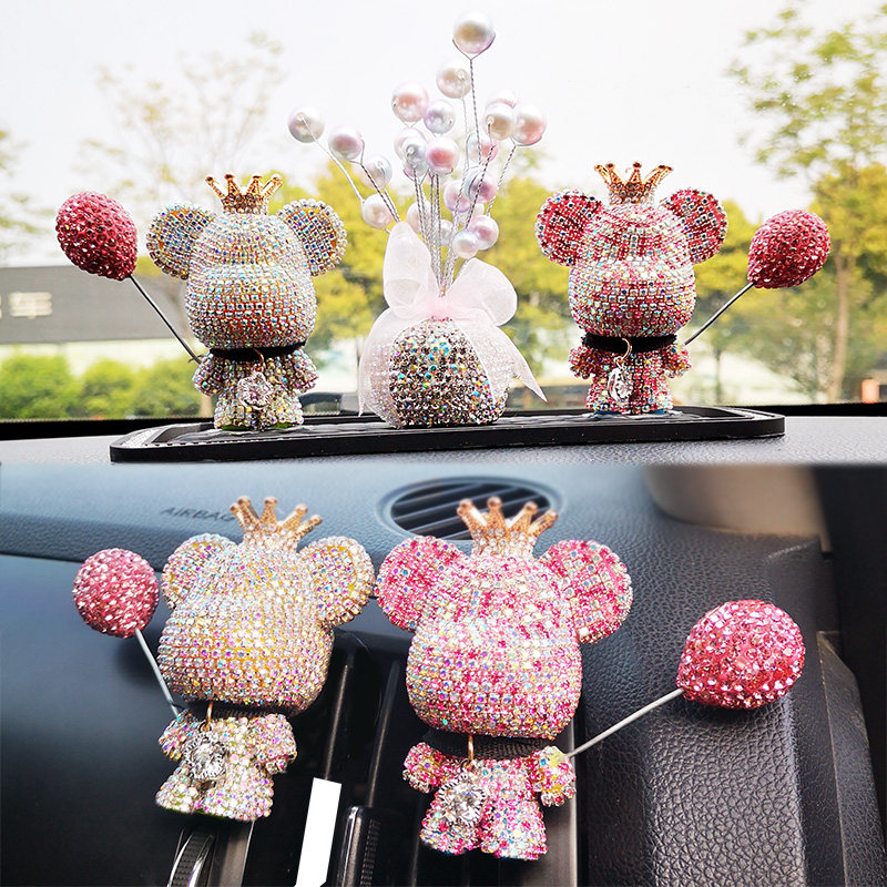 气球暴力小熊网红汽车内装饰品摆件车载个性车上用品大全创意男女