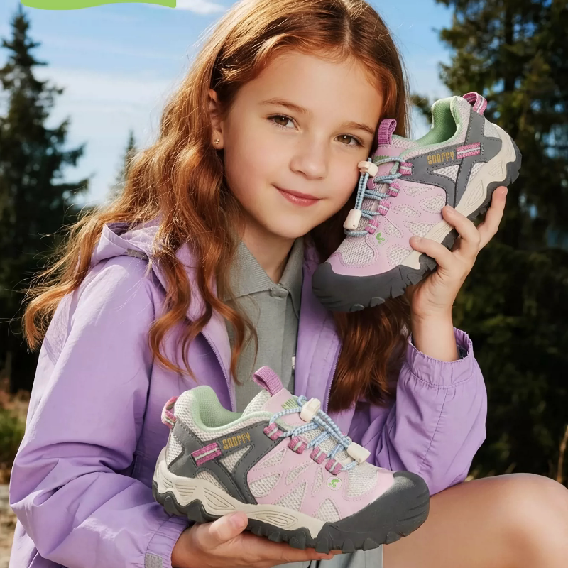 斯纳菲女童运动鞋2026年春季新款儿童户外鞋软底防滑网面跑步鞋