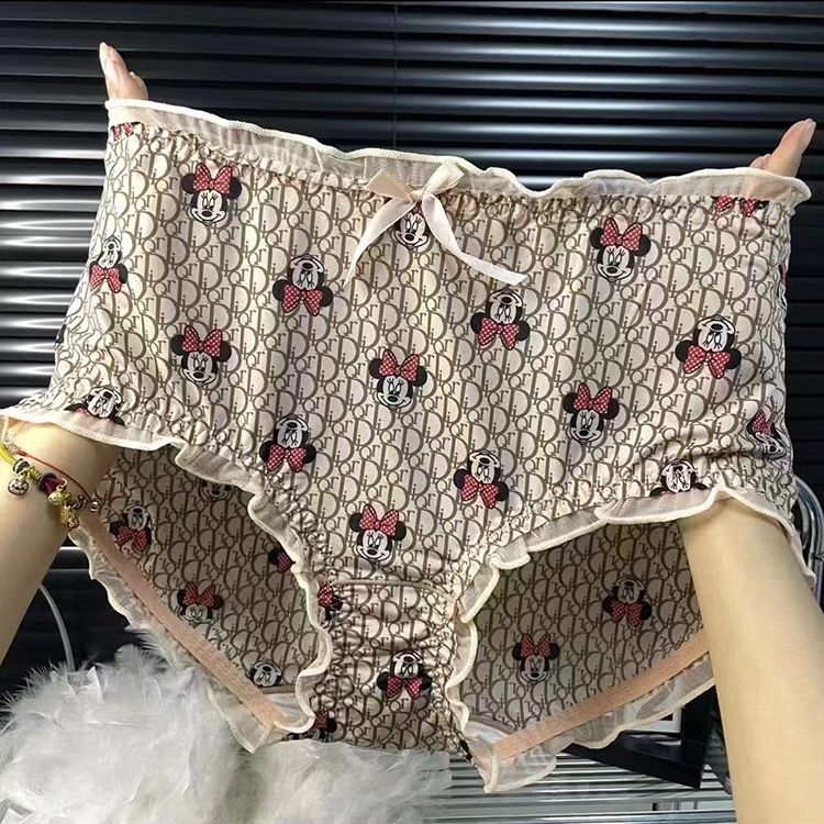 爆款卡通冰丝无痕舒适内裤女中高腰大码抑菌棉裆大码潮牌三角裤头