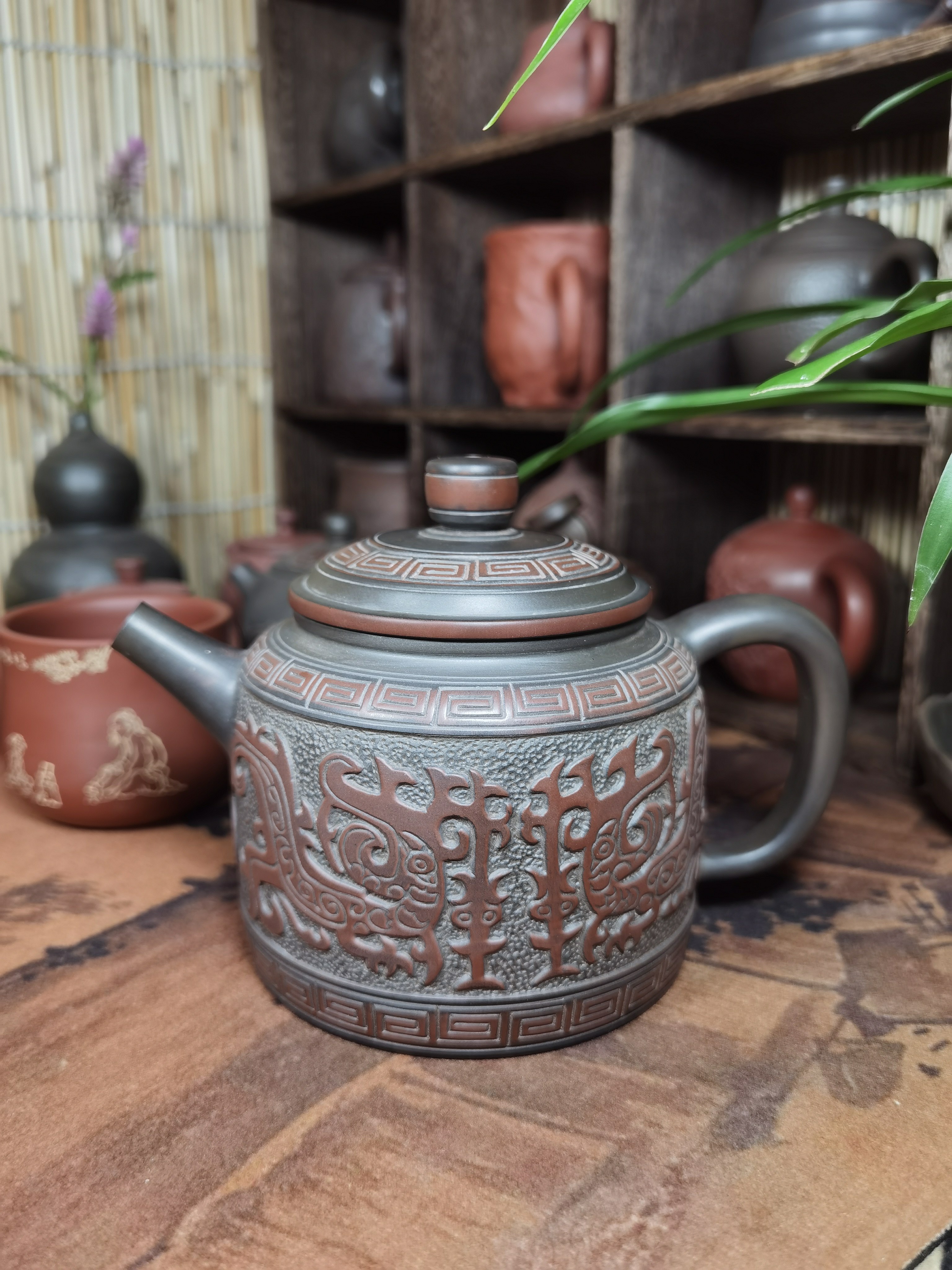 广西钦州坭兴陶茶壶原矿陶土全手工制作手工雕刻德钟壶450cc包邮