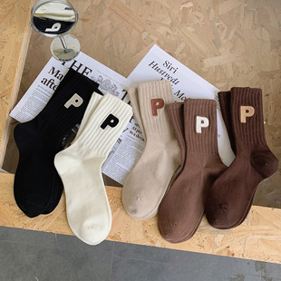 韩国袜子 女士精梳棉刺绣字母大P学院风运动袜ins潮中筒袜 女袜
