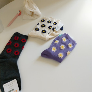 韩国进口kikiyasocks春秋冬花朵女士中筒棉袜子