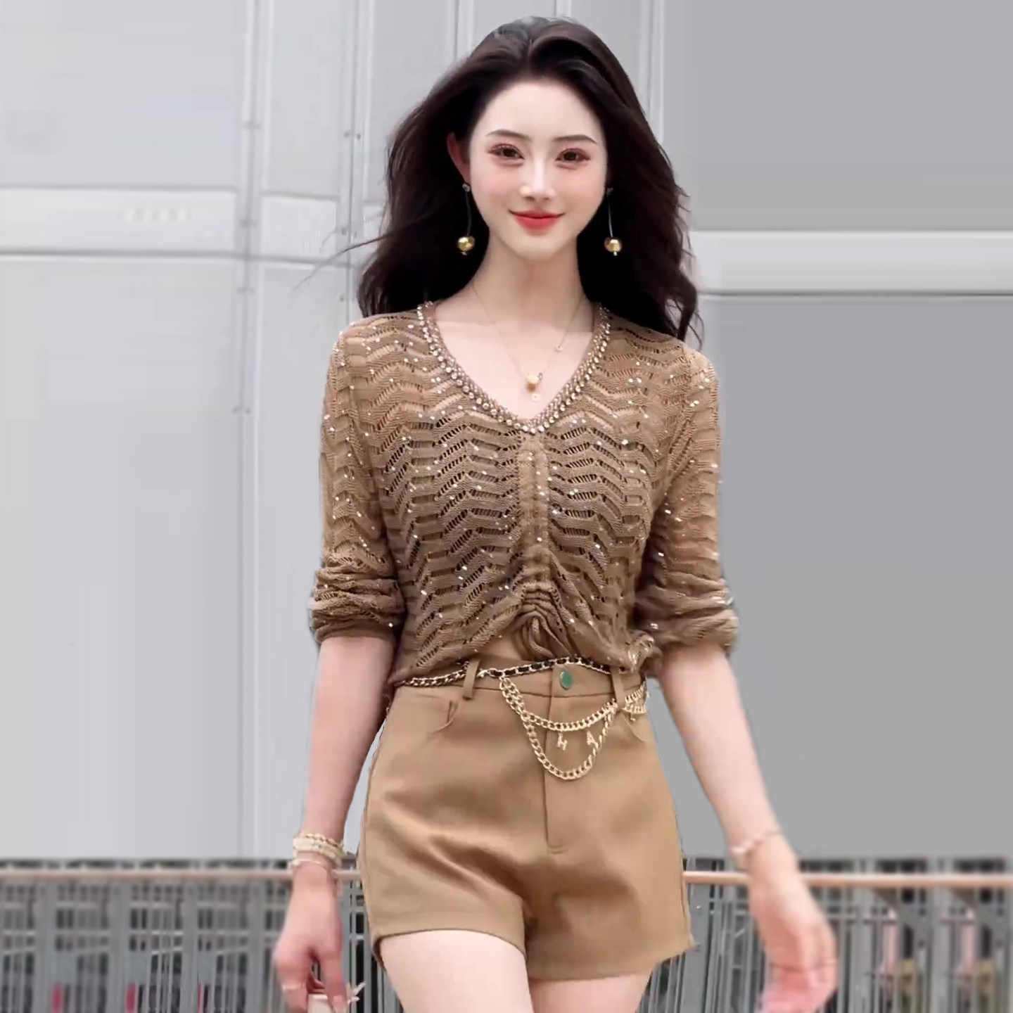 轻奢修身显瘦钩花镂空镶钻长袖V领毛衣女套头针织衫抽绳罩衫上衣