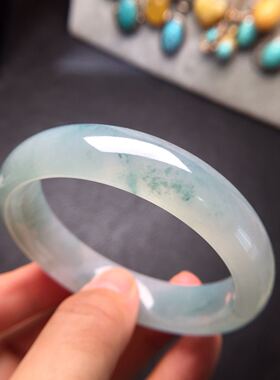 A货老坑飘花起胶知性风翡翠手镯