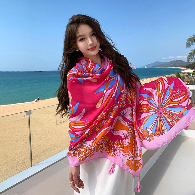 海边度假防晒丝巾女夏季薄款民族风围巾披肩披风玫红色沙滩巾外搭
