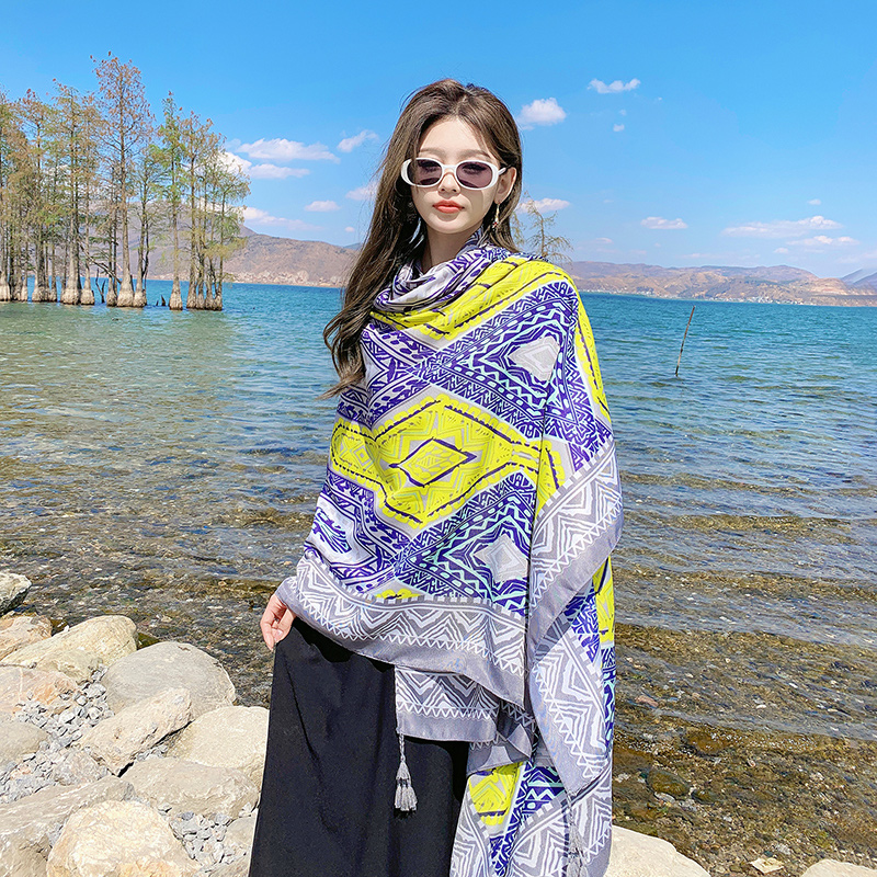 海边度假披肩围巾丝巾女夏季旅游防晒民族风薄款沙滩拍照纱巾披风
