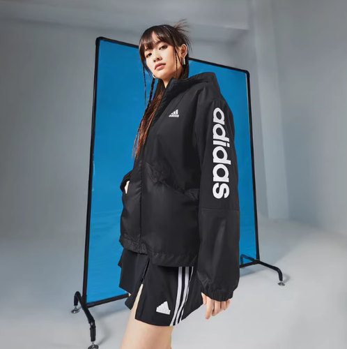 现货Adidas阿迪达斯女子秋季新款运动休闲宽松连帽夹克外套H07842