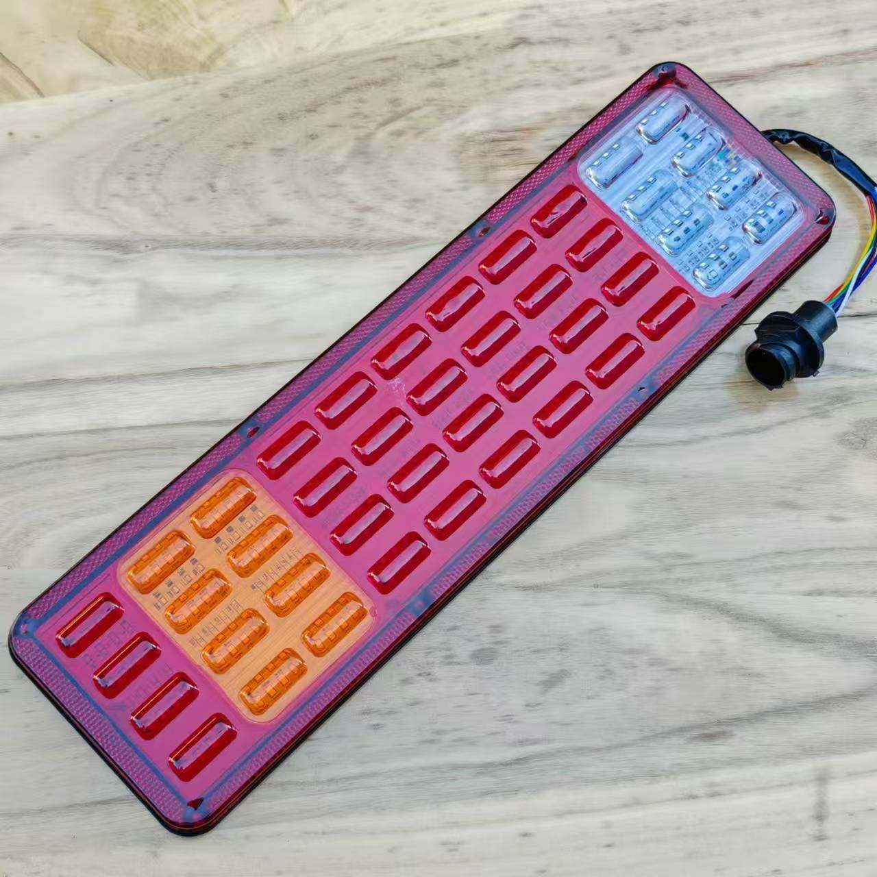 高亮防砸款豪沃A7后尾灯汕德卡T7H T5G总成C7H倒车刹车灯LED电子,汽车零部件/养护/美容/维保,尾灯总成,淘宝优惠券,粉丝福利购,淘宝优惠卷