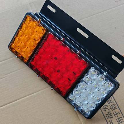 灌胶防水时代后尾灯总成轻卡凯马跃进解放货车农用车通用超亮LED
