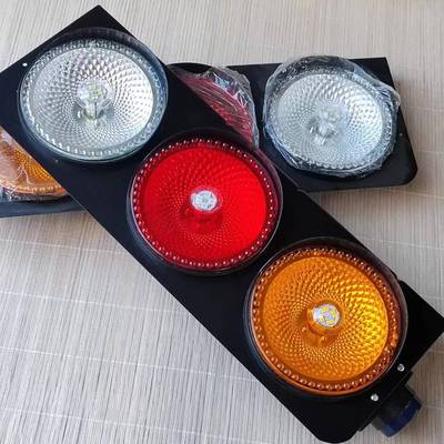 玉米中集半挂车后尾灯24货车三联