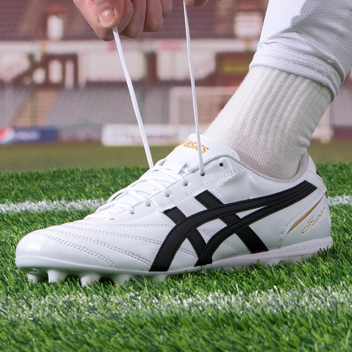 Asics/亚瑟士C3袋鼠皮AG碎钉低帮比赛训练足球鞋男款1103A121白色