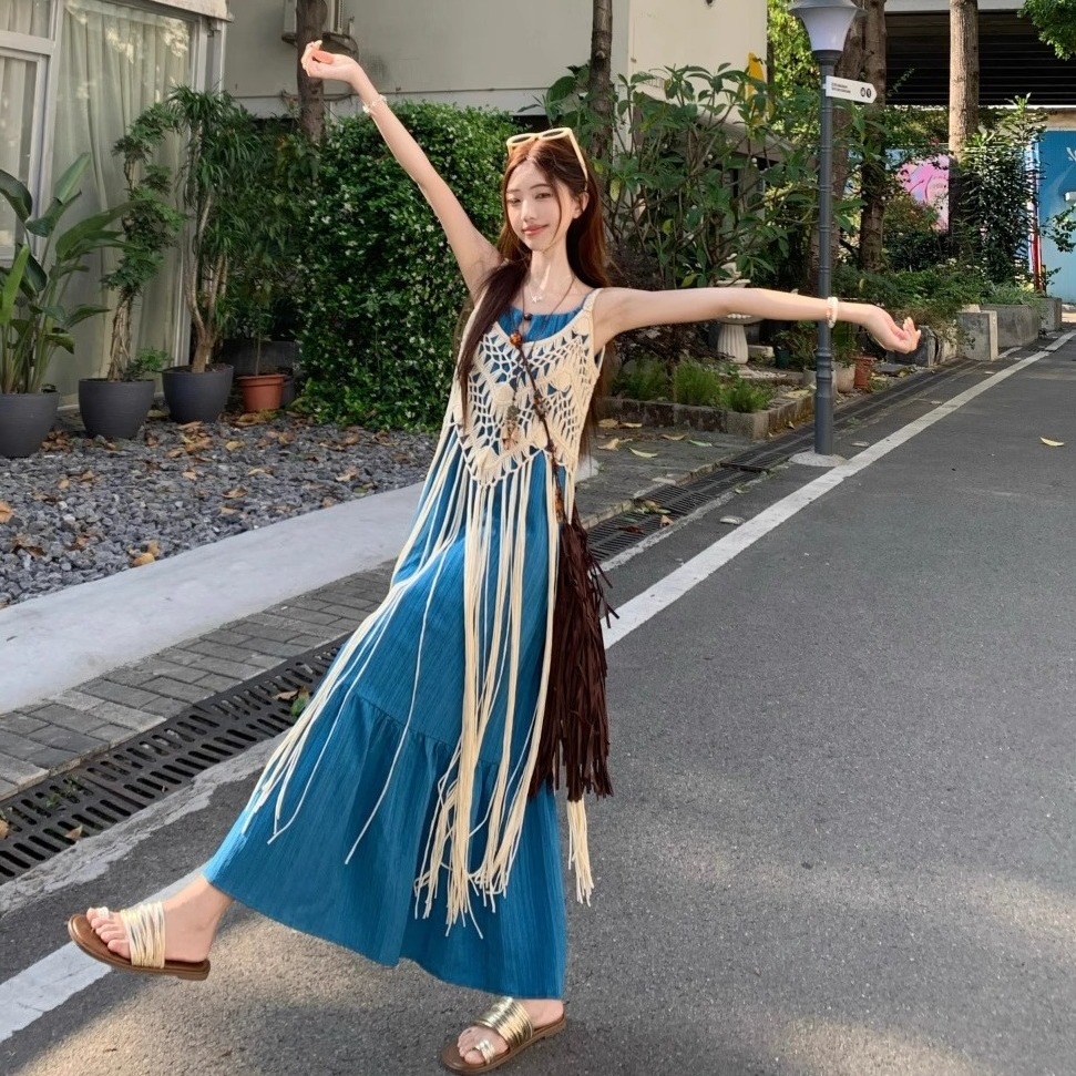 度假风流苏设计感叠穿镂空罩衫吊带连衣裙女2025夏季新款时尚套装