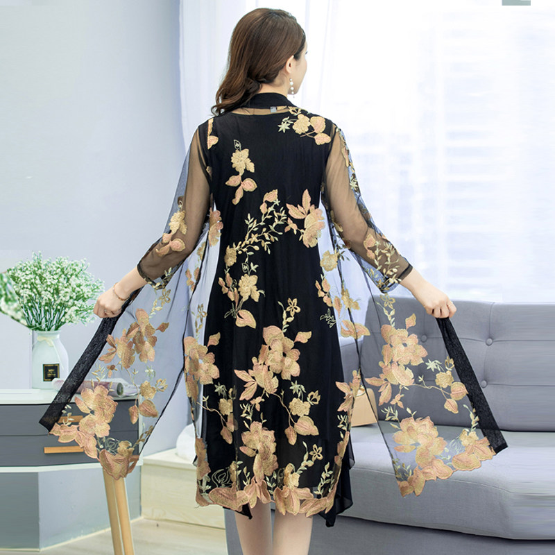 夏季妈妈装大码蕾丝绣花开衫女中长款过膝刺绣外搭空调披风花外套