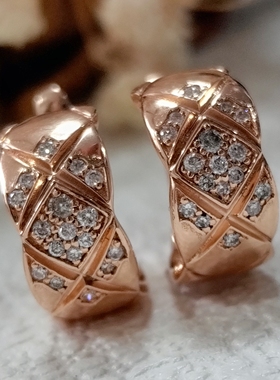 18k金钻石耳环 菱格耳包 魅力菱形耳圈耳包 经典耳钉时尚百搭耳环
