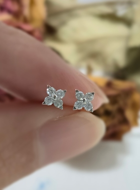 18K金天然南非钻小众四叶草耳钉经典时尚百搭小巧精致螺丝耳堵