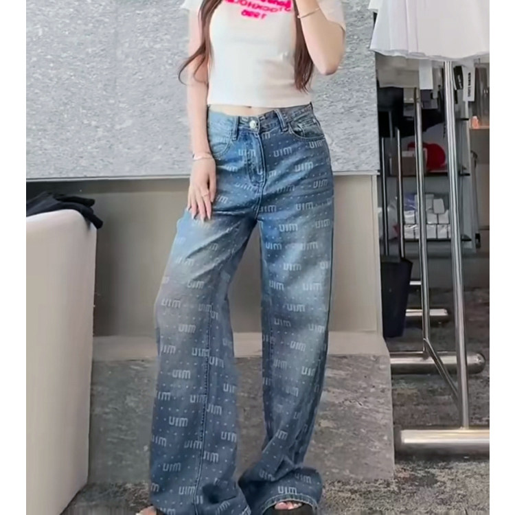 高级感满印字母牛仔裤女2026秋季新款高腰宽松显瘦直筒阔腿长裤潮