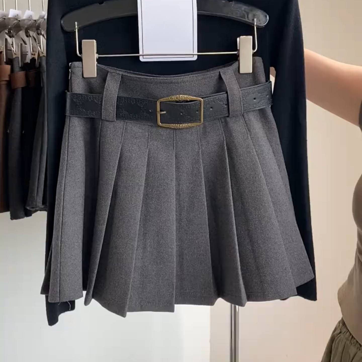 大码胖妹妹学院风高腰半身裙女秋冬新款显瘦梨形身材风琴百褶裙子