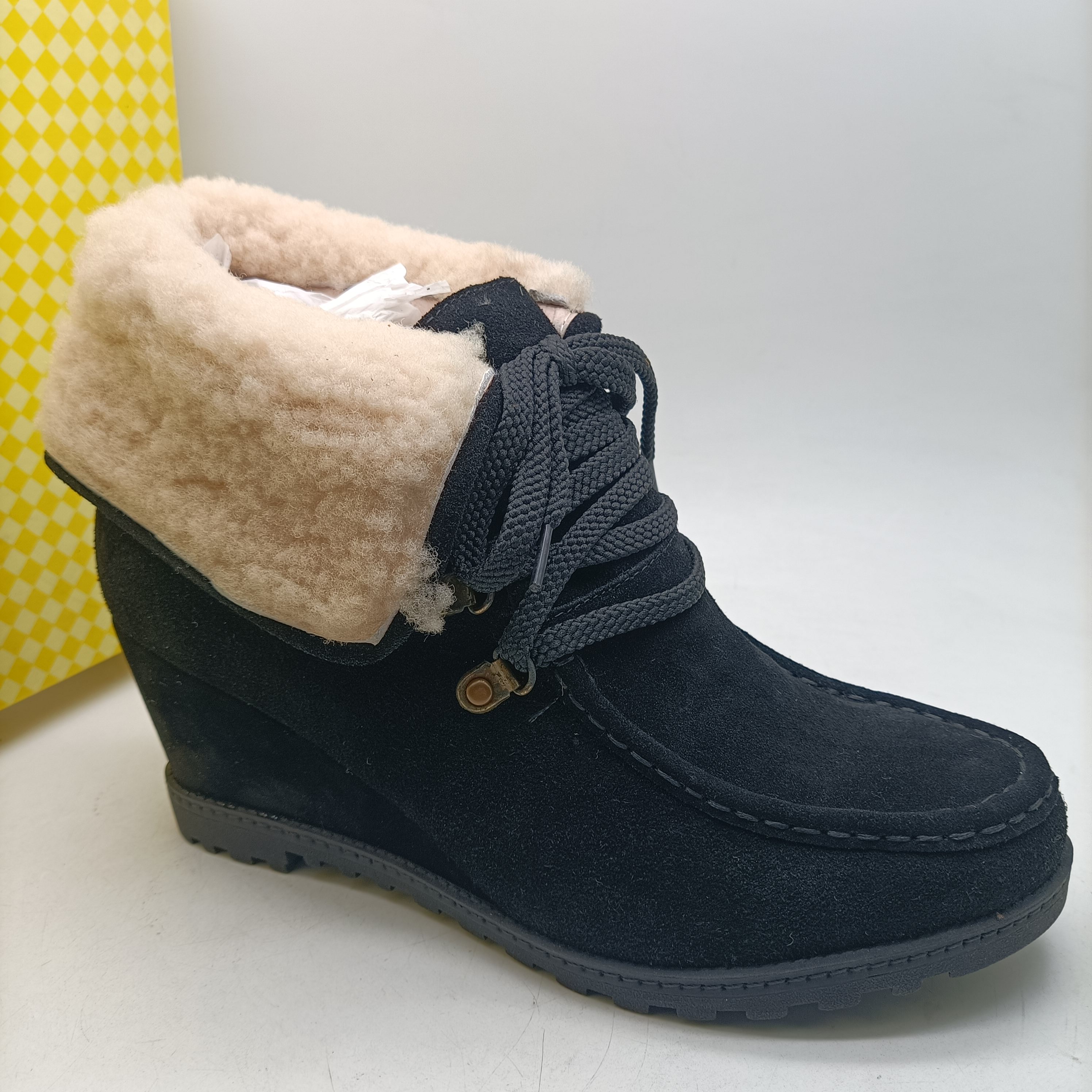 磨砂牛皮坡跟系带休闲简约女短靴时尚雪地靴
