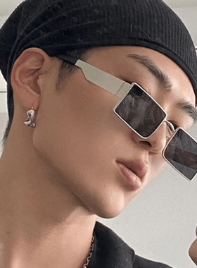 春江同款眼镜简约方形街拍