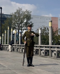 民国时期影视剧本杀高端服装美式国军民国风婚纱摄影写真景点影楼