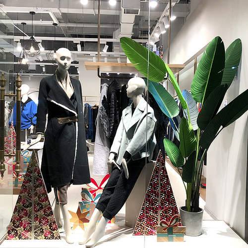 女装男装童装服装店展示装修女士服装高档潮牌简约装修店铺设计