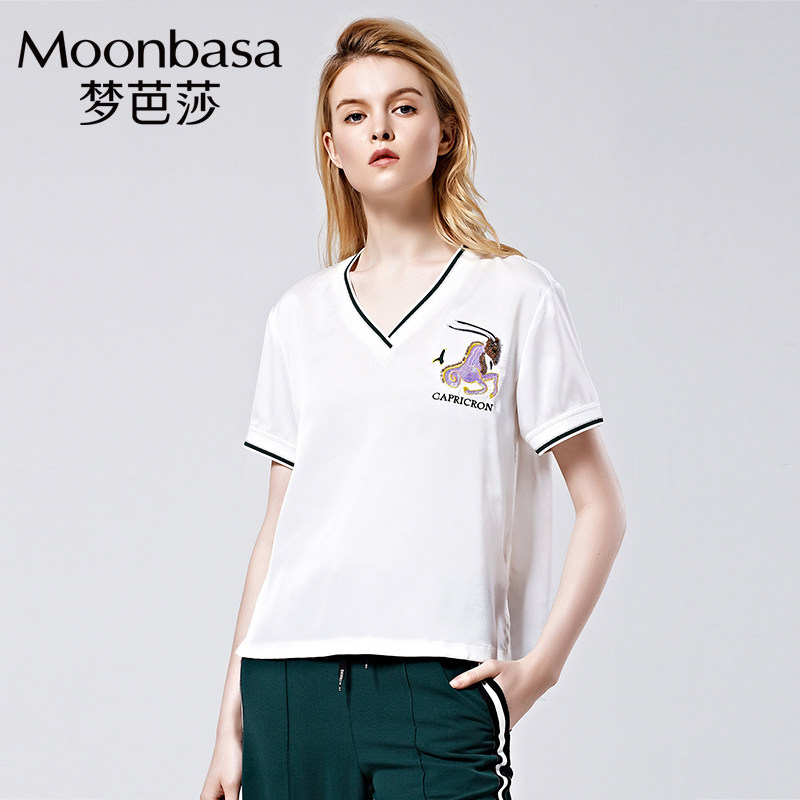Moonbasa/梦芭莎V领下摆开叉前片绣花运动风小衫女夏季新款
