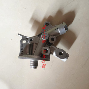 2.0T 适用于哈弗H5 三菱4G63S4T发动机机油滤清器底座机油格座