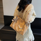 艾米兔女包2026新款 百搭通勤珍珠链条大容量纯色质感单肩托特包