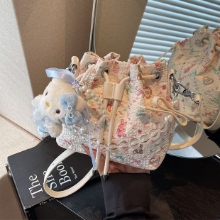 艾米兔女包2026新款休闲日常甜美印花洋气质感百搭手提斜挎包