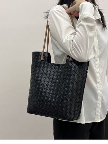 2024新款包包女时尚编织包夏天大容量单肩包腋下包黑色女包通勤包