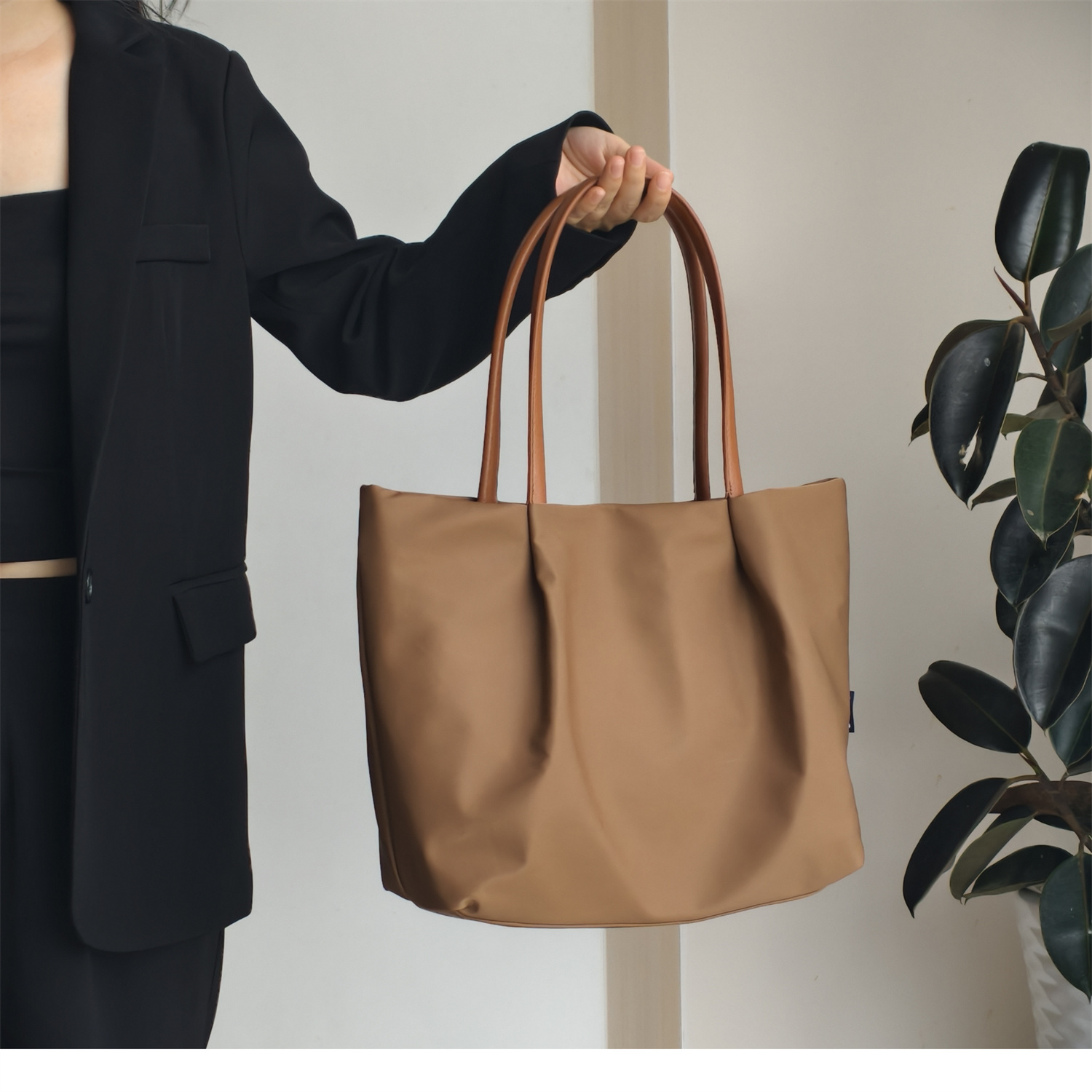 新款大容量托特包轻便大学生上课