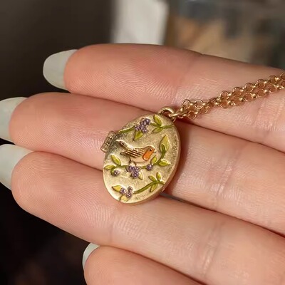 Fable知更鸟黑莓藤宝盒项链