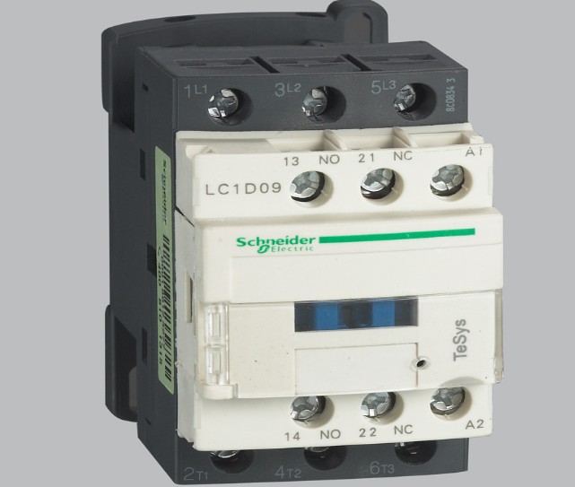 原装施耐德 三极交流接触器 LC1D09F7C 9A AC110V AC220电梯配件