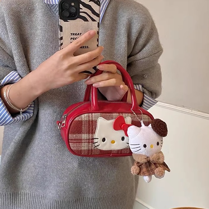 高颜值可爱HelloKitty手拎包包女2025新款百搭单肩斜挎包保龄球包