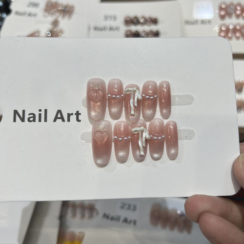【桃桃闪烁】高级感穿戴甲中椭圆手绘立体雕花重工手工甲可拆卸