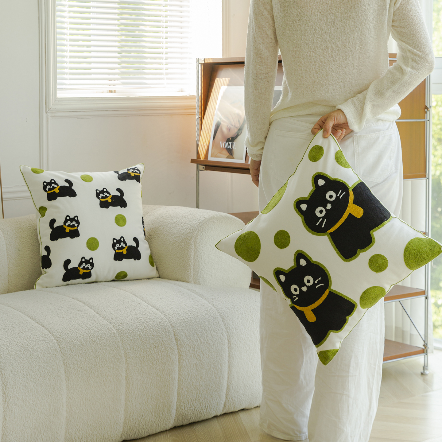 依兮 个性卡通猫咪抱枕卧室客厅靠垫可爱少女心抱枕套不含芯