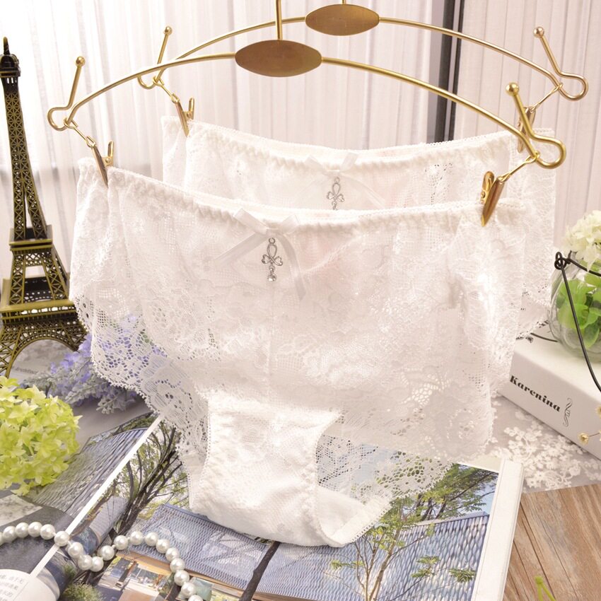 新款欧美少女风纯白蕾丝性感内裤镂空透气女士三角裤带钻内裤女