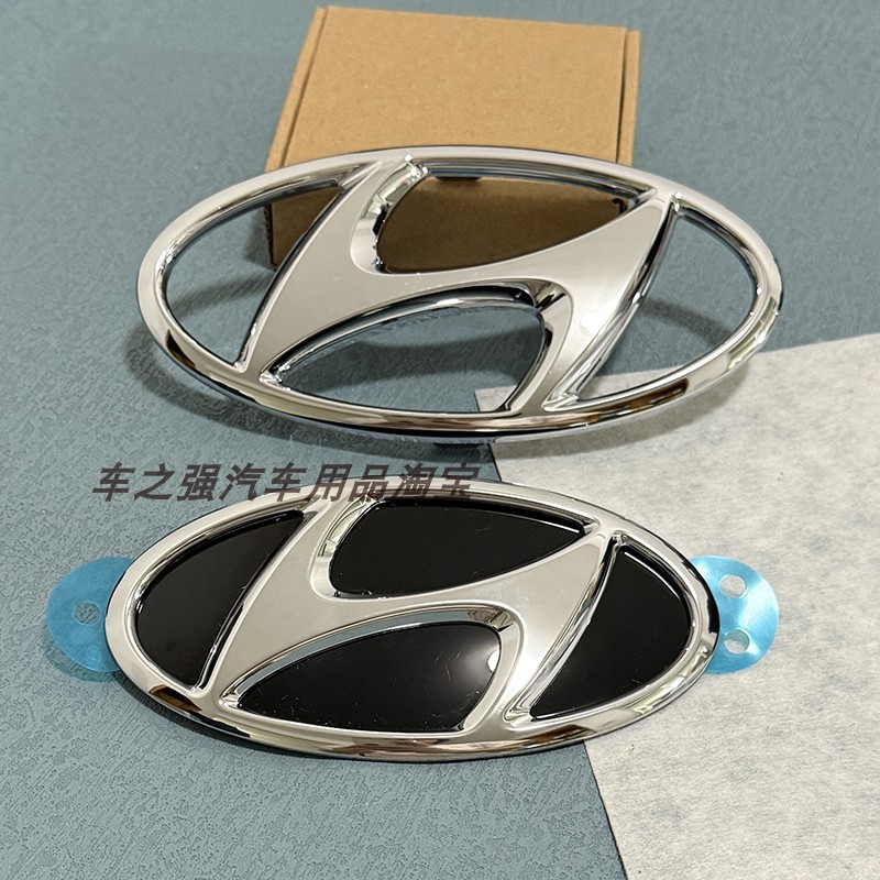 菲斯塔后备箱英文标后H标前车标