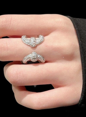 藤蔓人鱼泪水滴宝石戒指 星河璀璨 镀18K金 线条交织缠绕锆石戒指