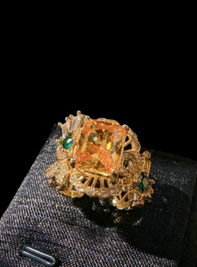 蕾丝蜂巢大克拉宝石戒指 古董感 镀18K金 暮光黄锆石雕纹戒指百搭