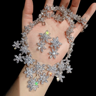 奥地利宫廷繁花皇冠宝石项链