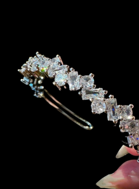 藤蔓人鱼泪宝石花瓣手镯 帕帕拉恰 镀18K金 方糖排钻锆石手镯叠戴