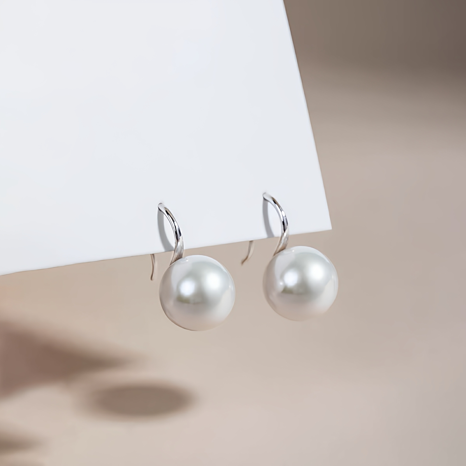 梵宝雅阁诸暨淡水珍珠耳钩女S925银正圆强光高跟鞋气质防过敏耳环
