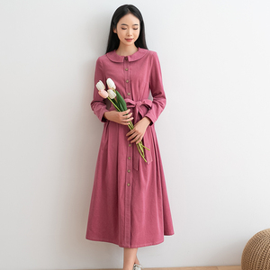 2024春秋新款复古文艺全棉灯芯绒连衣裙女收腰显瘦娃娃领风衣长裙