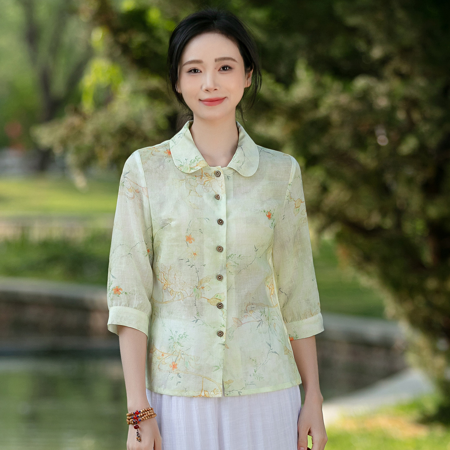 2025夏款文艺百搭轻薄透气苎麻碎花衬衫女宽松显瘦单排扣中袖上衣