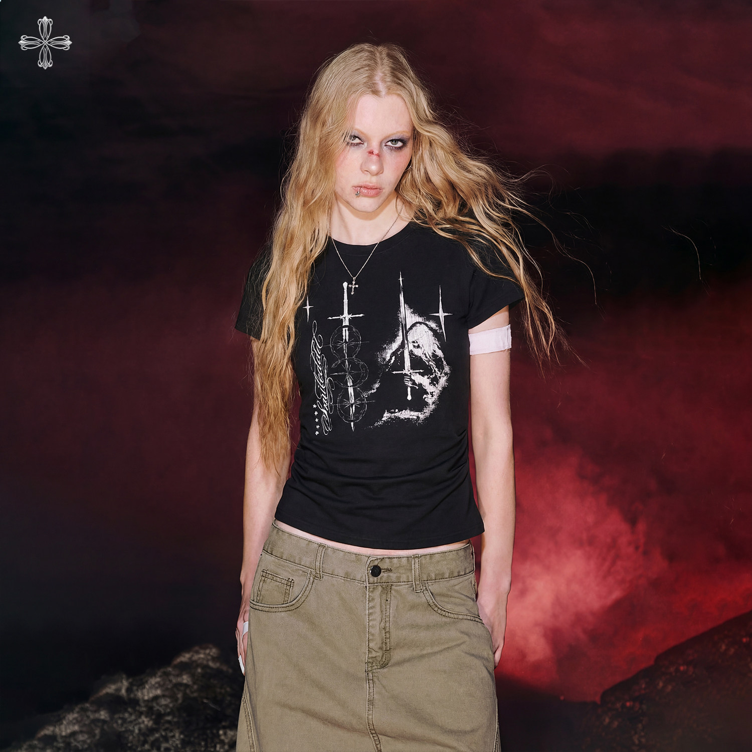 SMILE DDD持剑少女褶皱修身短袖美式圆领正肩收腰显瘦街舞辣妹T恤